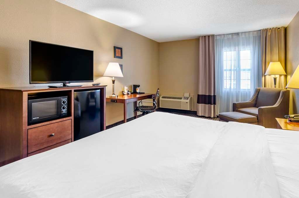Comfort Inn & Suites Raphine - Lexington Near I-81 and I-64主图