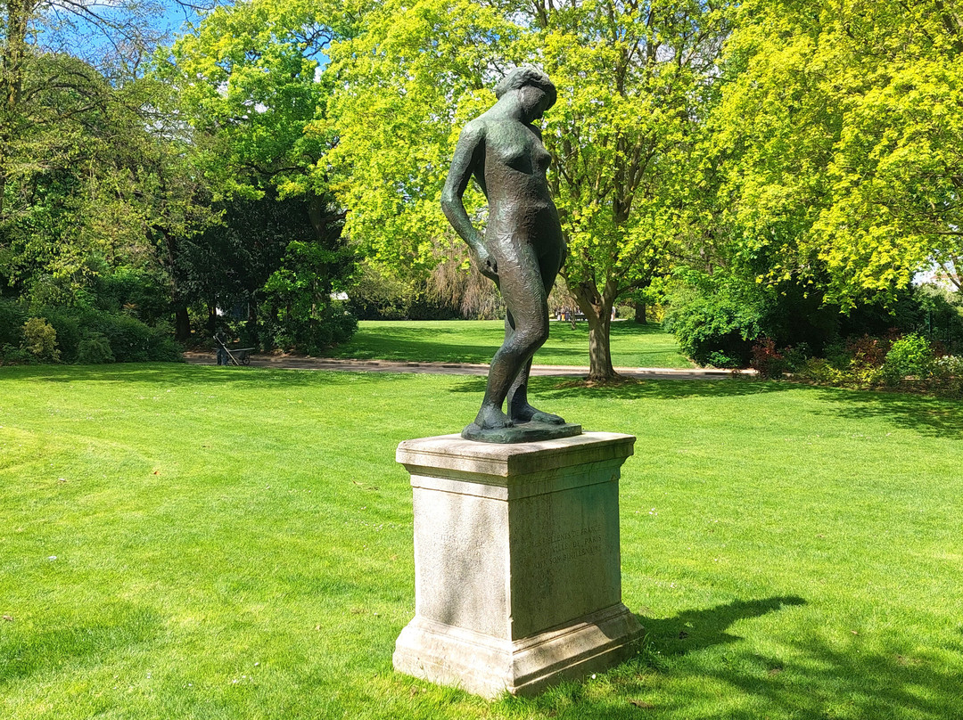 Statue La Purete景点图片