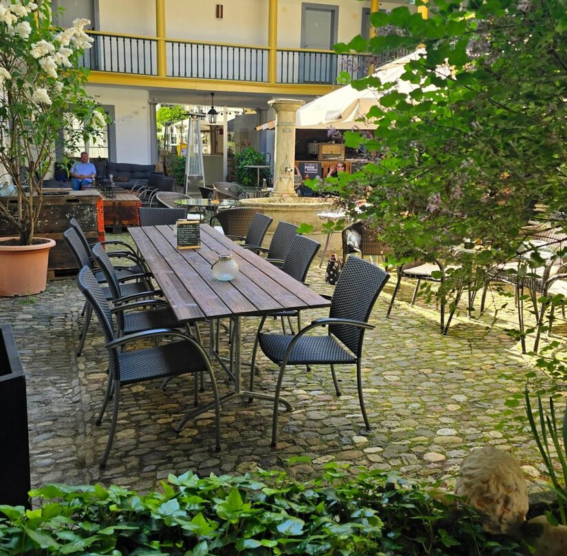 Hotel Gasthof zur Waag主图