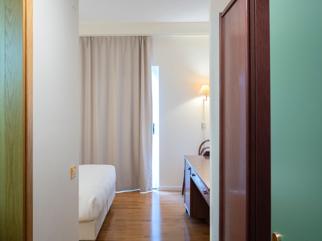 阿尔塔米拉酒店主图