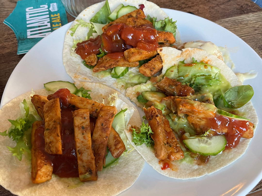 The Ship Hotel主图