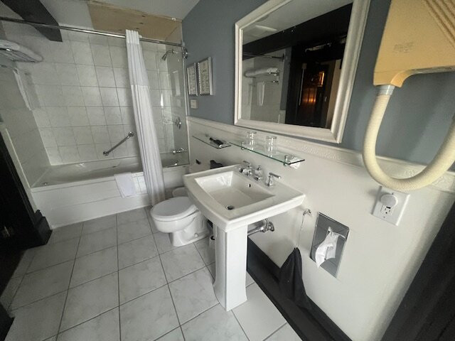 勒克罗斯圣路易酒店主图