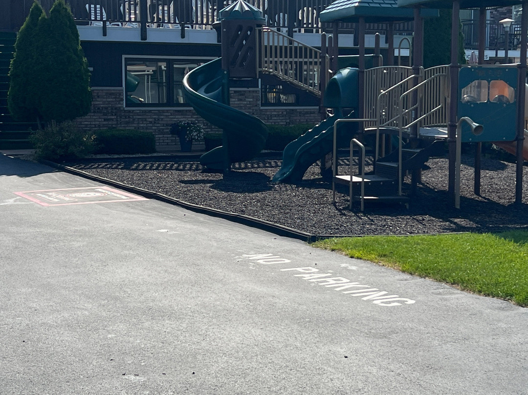 黑鹰汽车旅馆主图