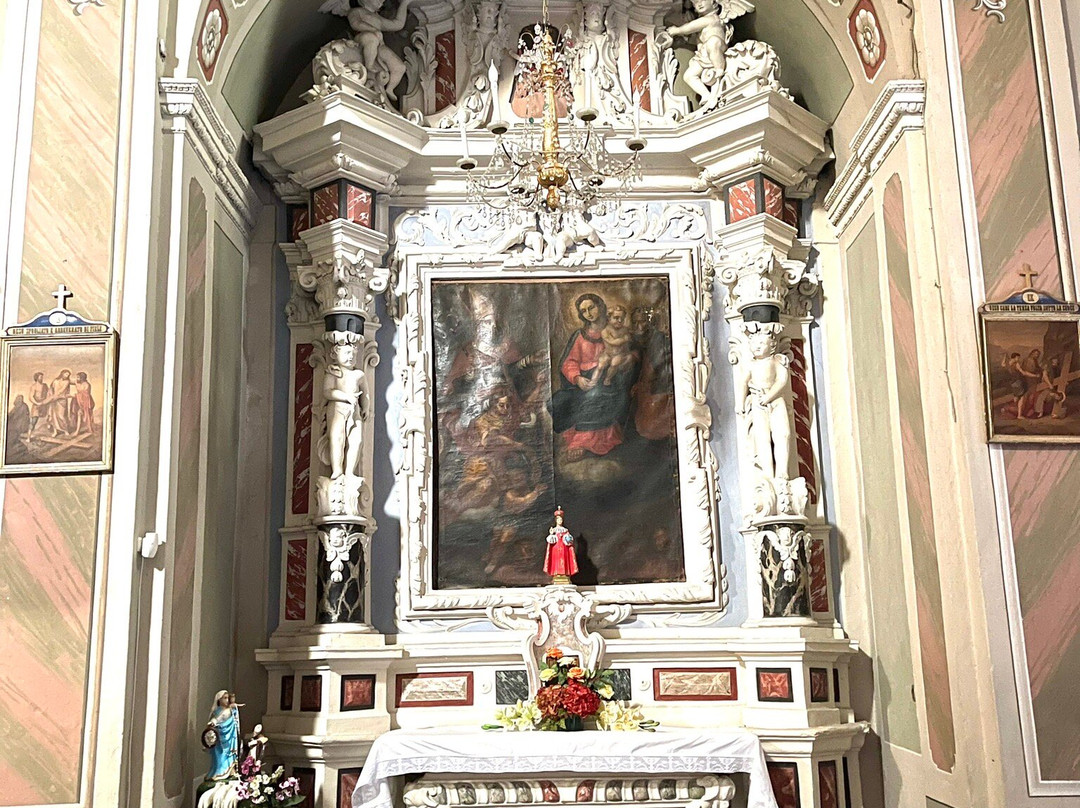 Chiesa di San Biagio-Montegrosso Pian Latte必去景点