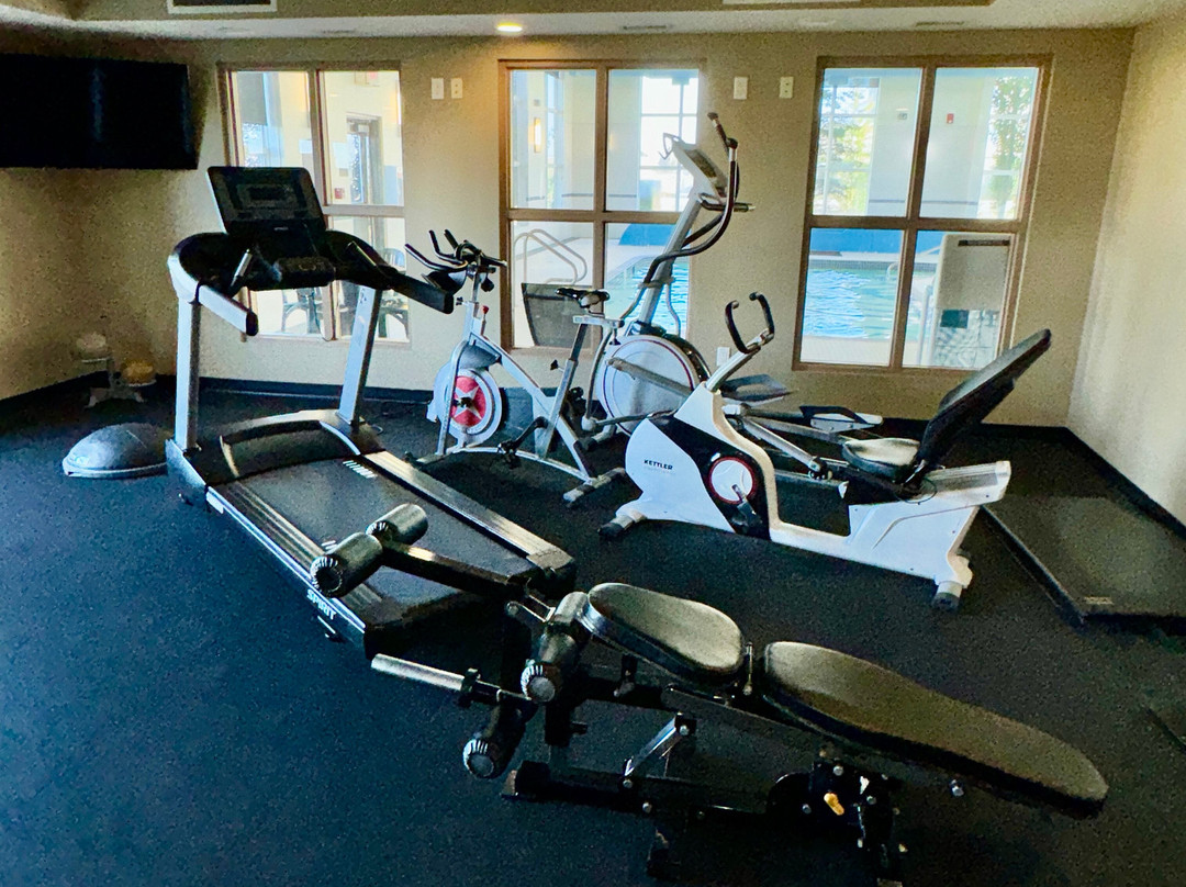 Microtel Inn & Suites by Wyndham Red Deer主图