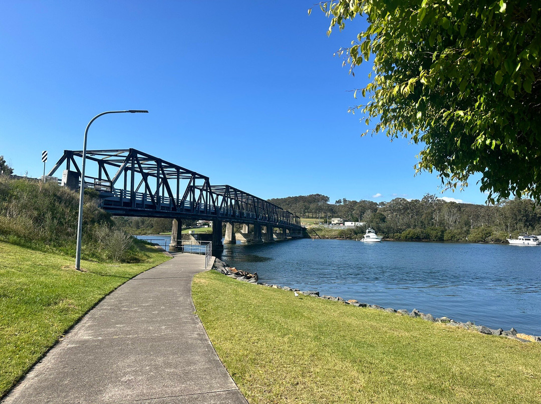 Riverside Motel主图