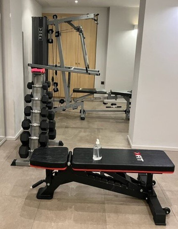 卡瑞缇酒店主图