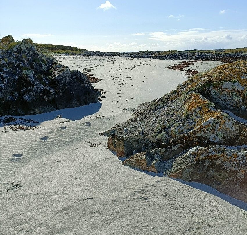 Aillebrack Green Coast Beach景点图片