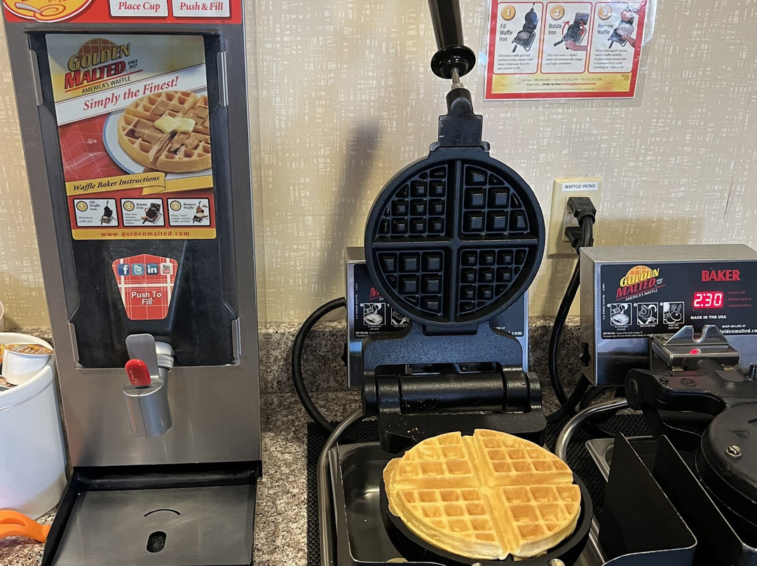 克罗星格兰德斯戴旅馆&套房酒店主图