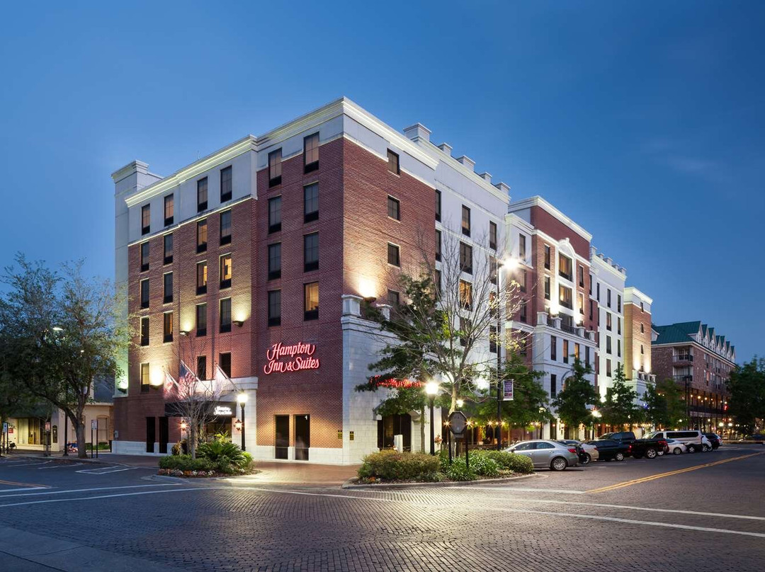 Hampton Inn & Suites Gainesville-Downtown