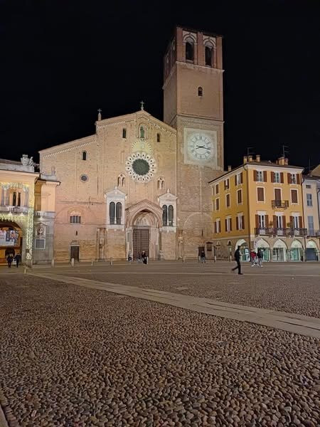 Piazza della Vittoria-洛迪必去景点
