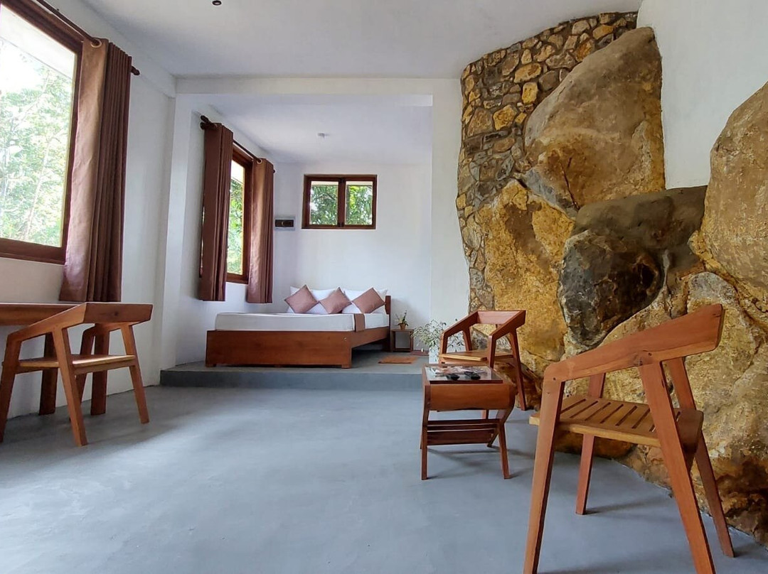 Rock & Fall Nature Resort景点图片