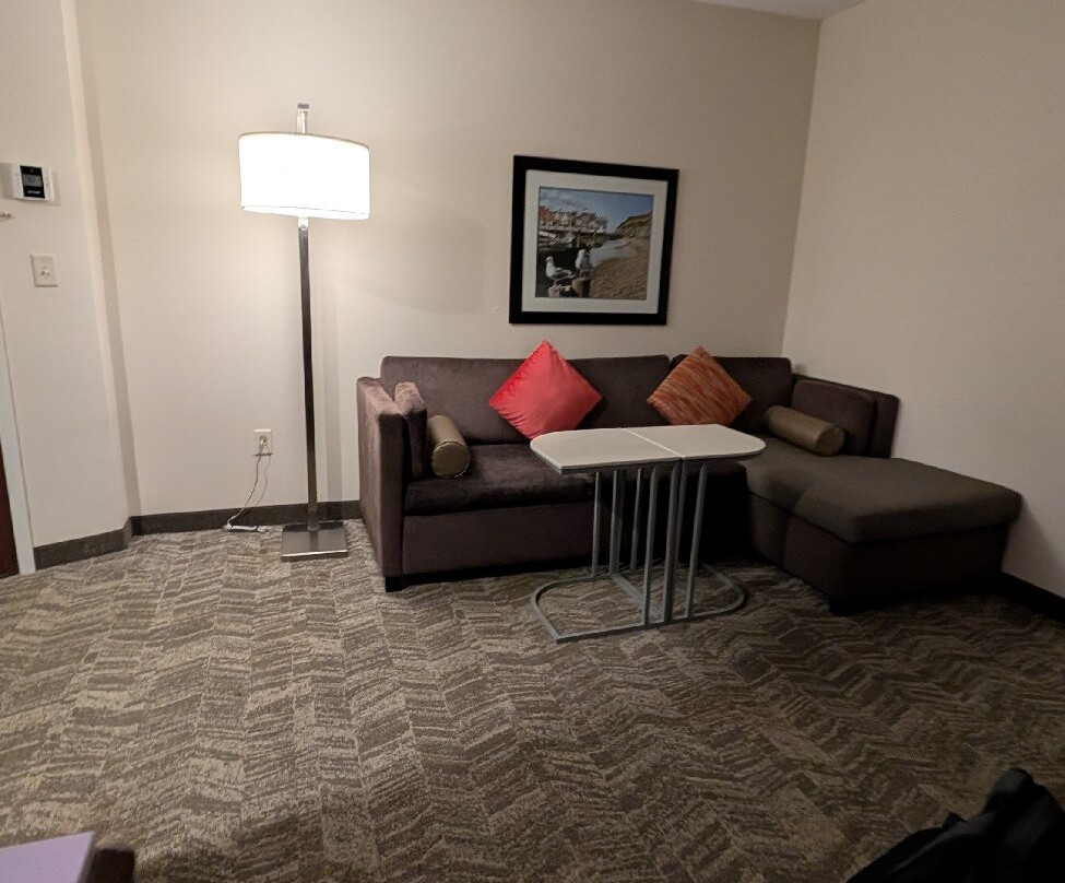 米尔福德春季山丘套房酒店主图