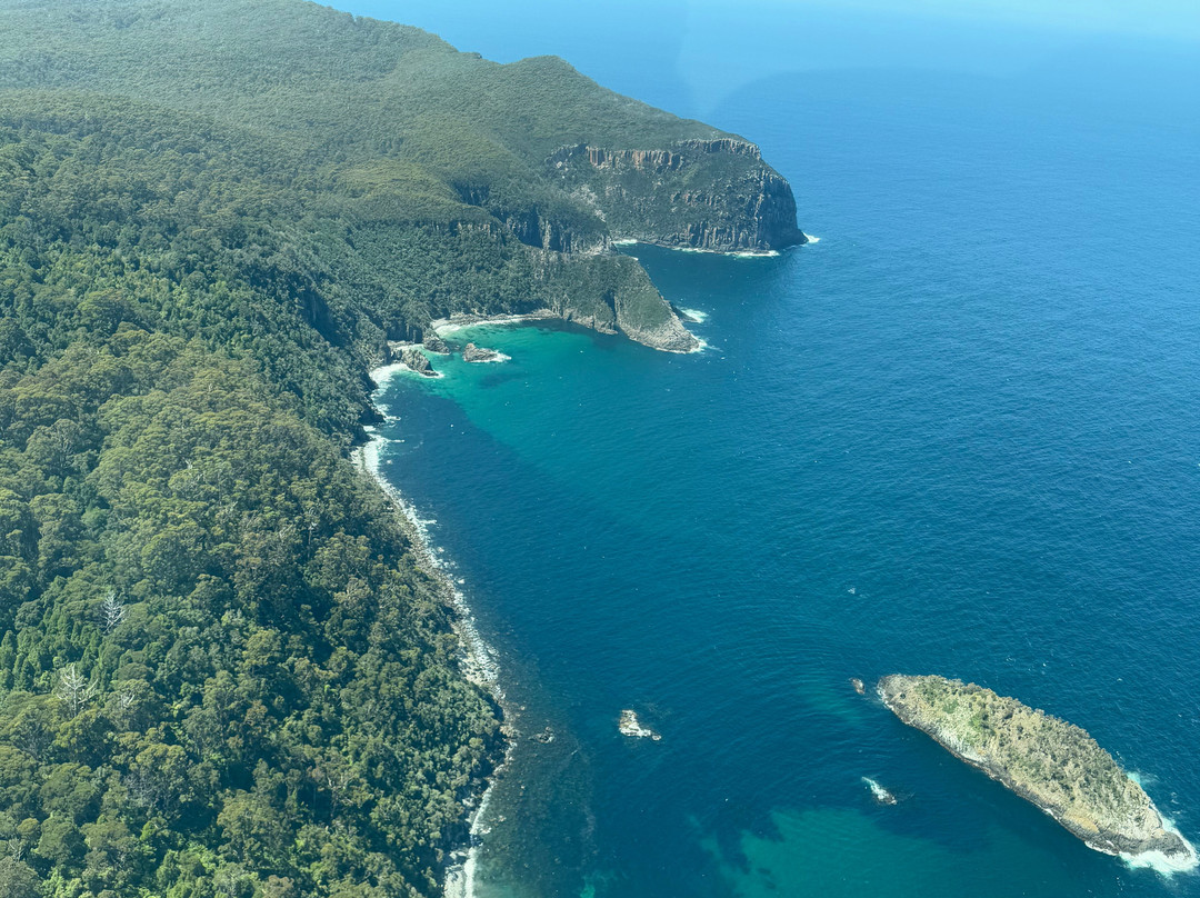 Island Scenic Flights景点图片