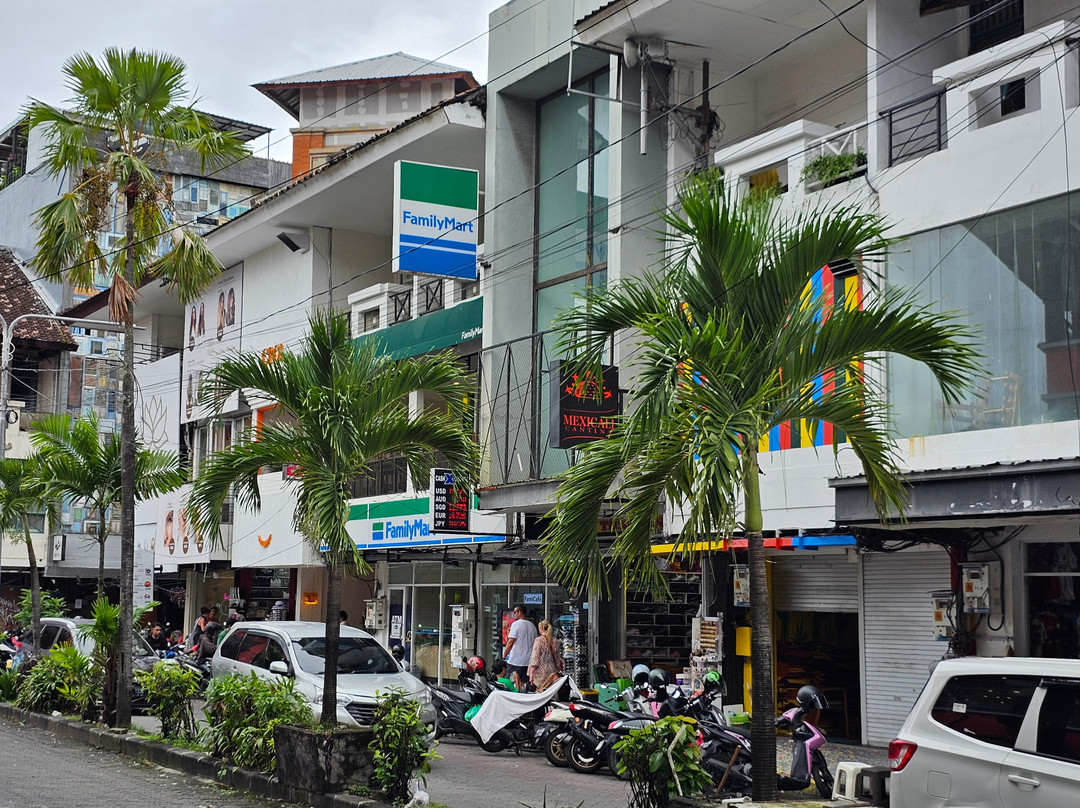 库塔广场-库塔必去景点