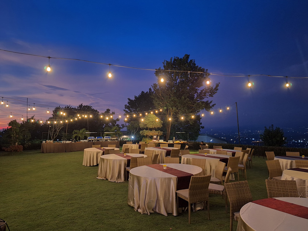 The Tree Restaurant By Amaranta Prambanan