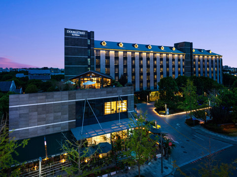 上海虹桥希尔顿逸林酒店主图