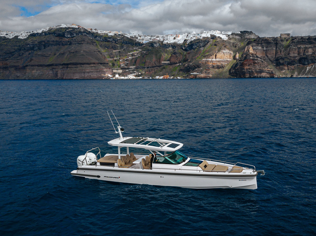 Vista Yachting Santorini-圣托里尼必去景点