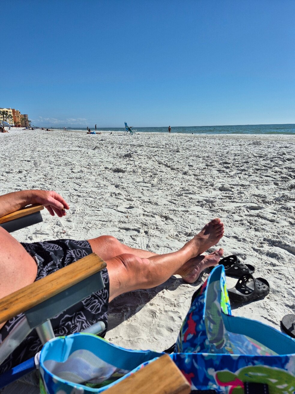 Salt Water Suites-官方