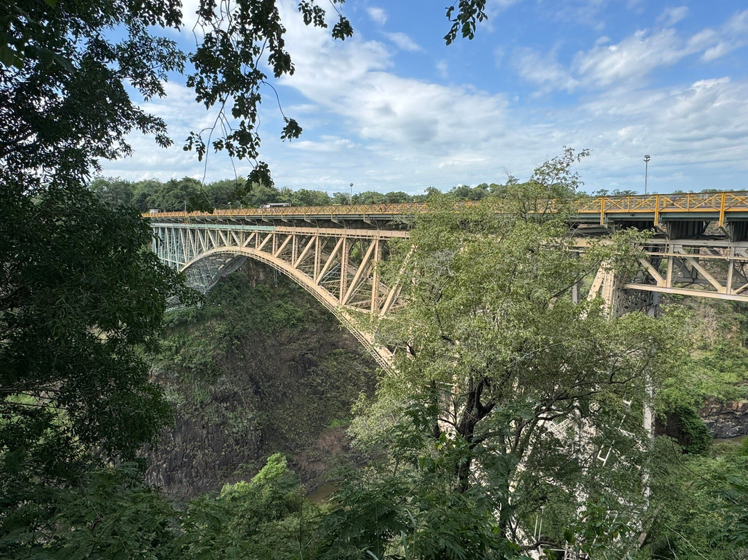 维多利亚瀑布彩虹宾馆主图