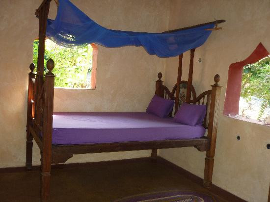 Robinson's Place主图