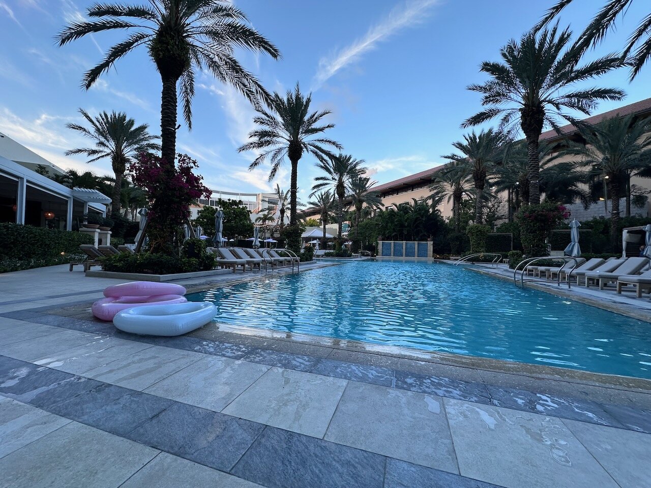 Hilton West Palm Beach-泳池