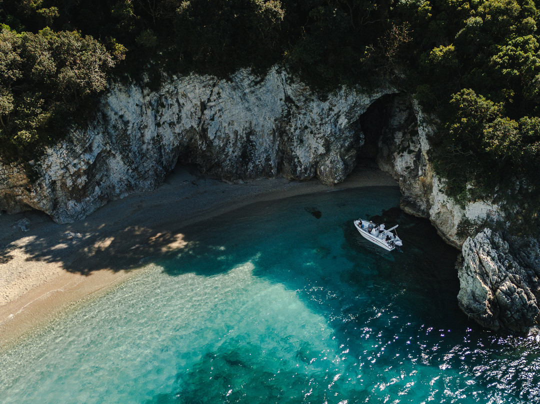 Corfu High Seas Boat Rental & Cruises-Palaiokastritsa必去景点