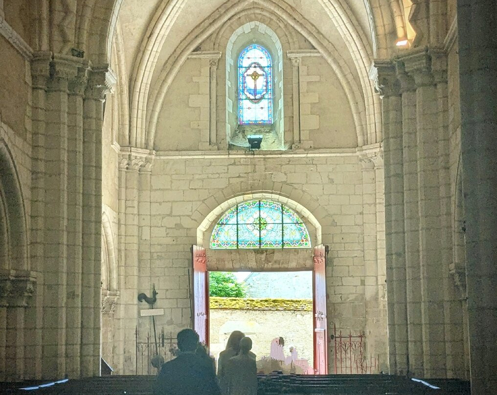 Église Notre-dame De Vermenton景点图片