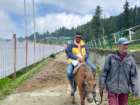 Fairytale Tour and Travels-斯利那加必去景点