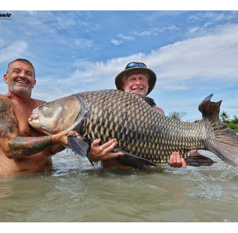 Jurassic  Fishing Park景点图片