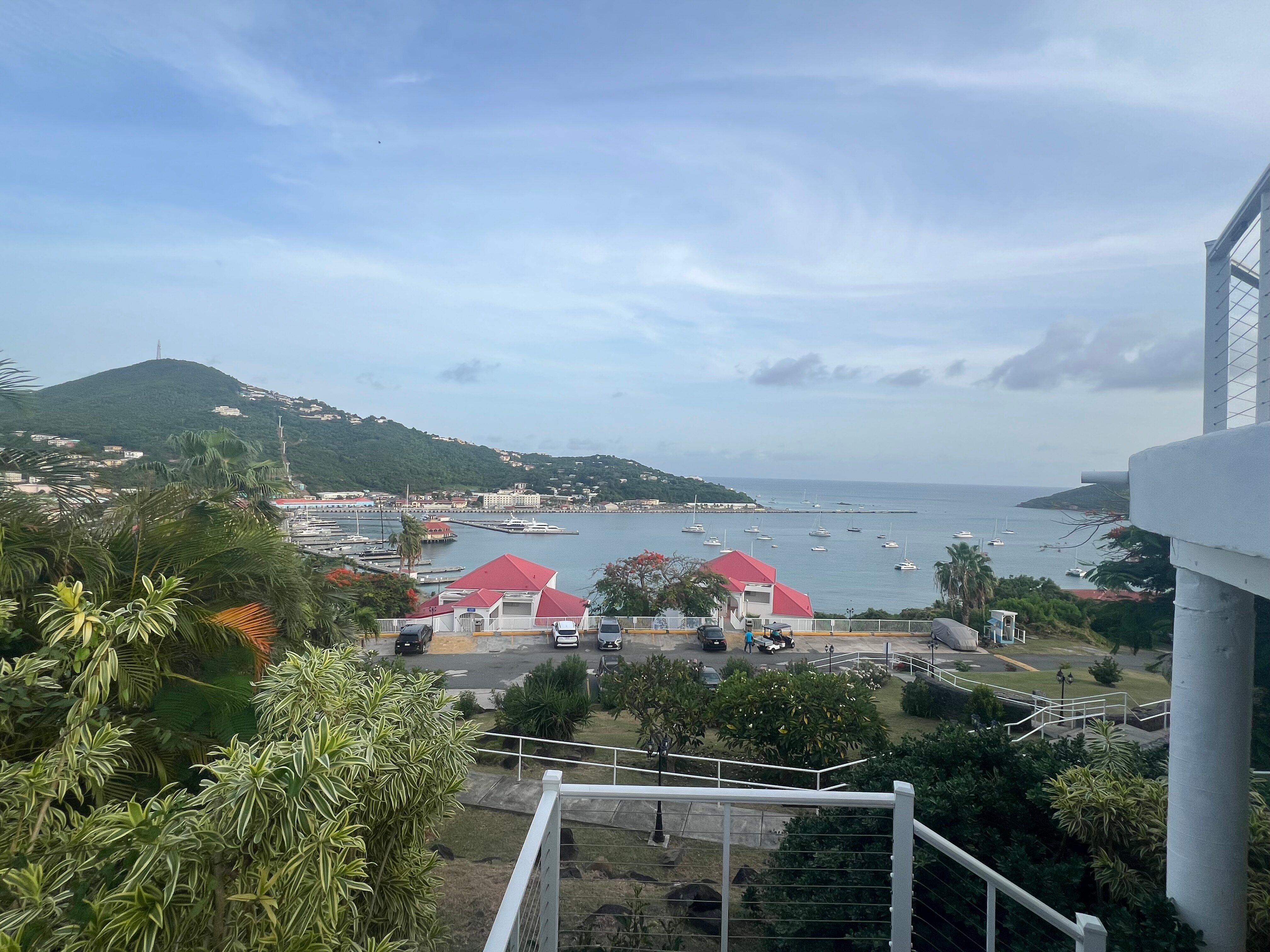 Pirates Pension at Bluebeards Castle-官方