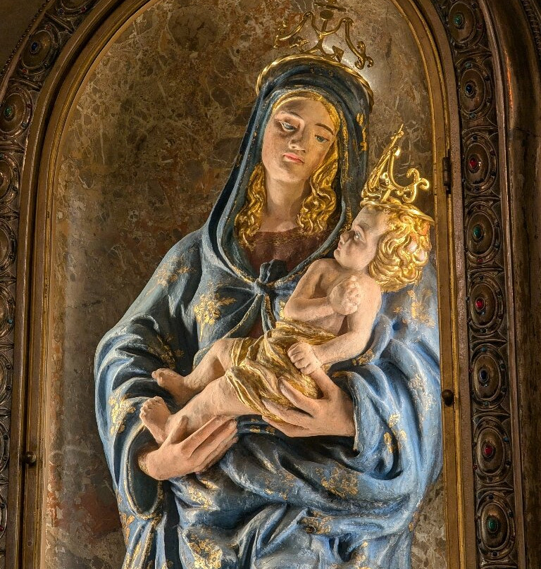 Santuary of Our Lady of Miracles-萨龙诺必去景点