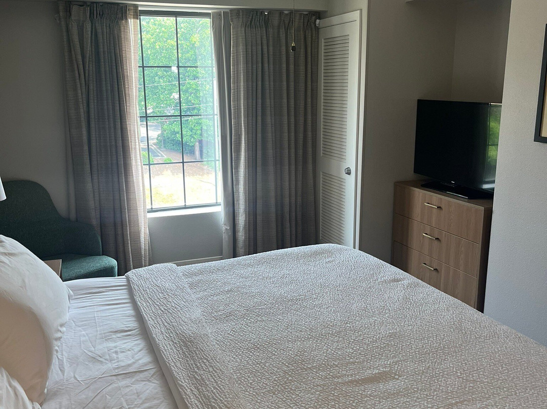 哥伦比亚驻桥套房酒店主图