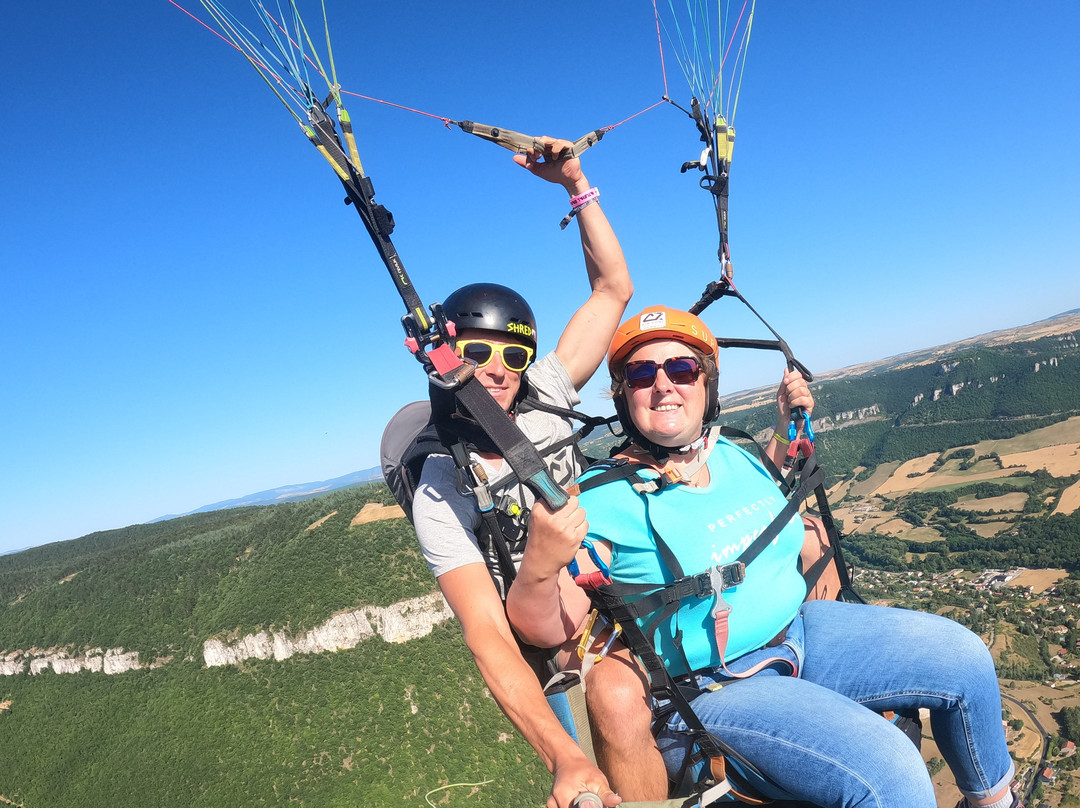 Airzone Parapente-米约必去景点