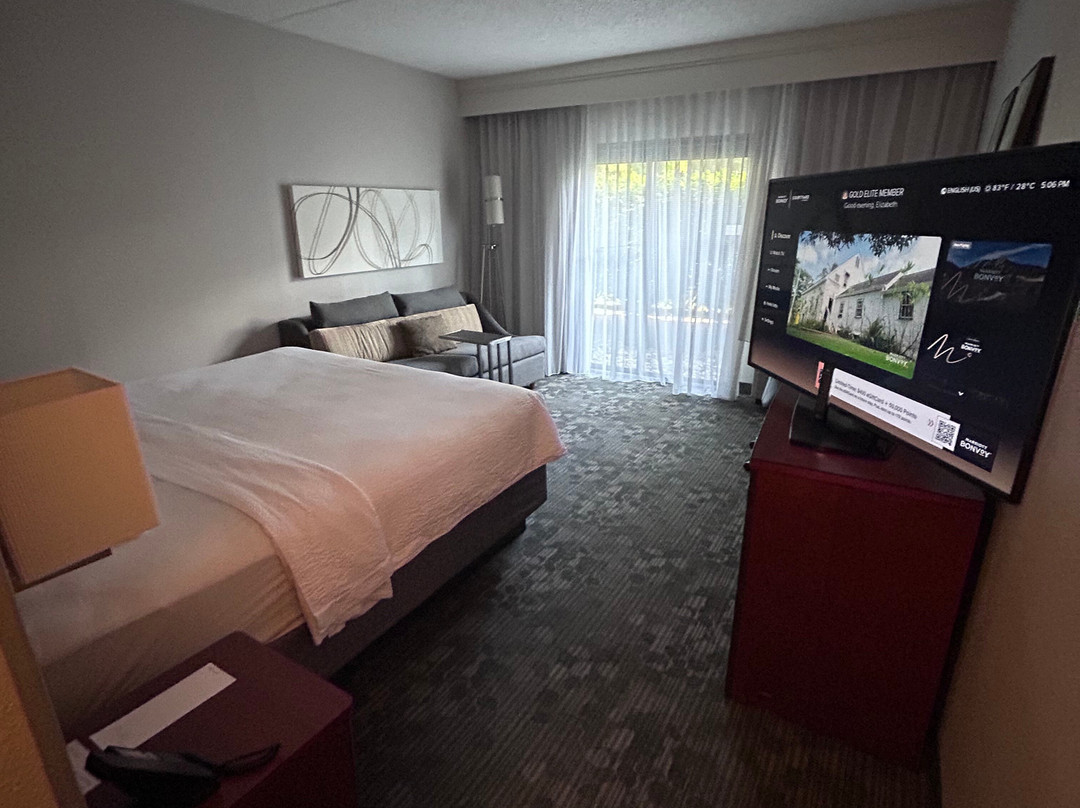 Courtyard by Marriott Lincroft Red Bank主图