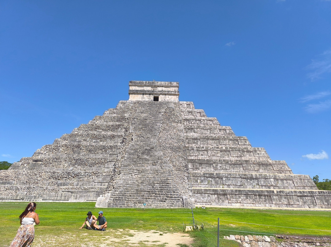 El camino de los Itzaes