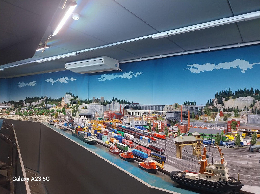 Magic mon del tren-Santa Eugenia de Berga必去景点