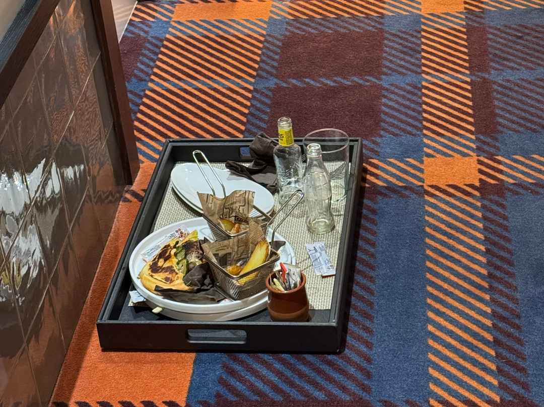 Hotel Tres Reyes San Sebastian主图