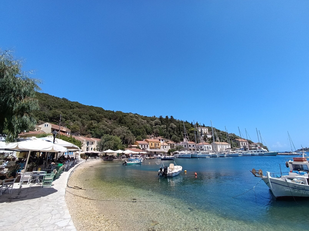 Kioni Harbour-Kioni必去景点