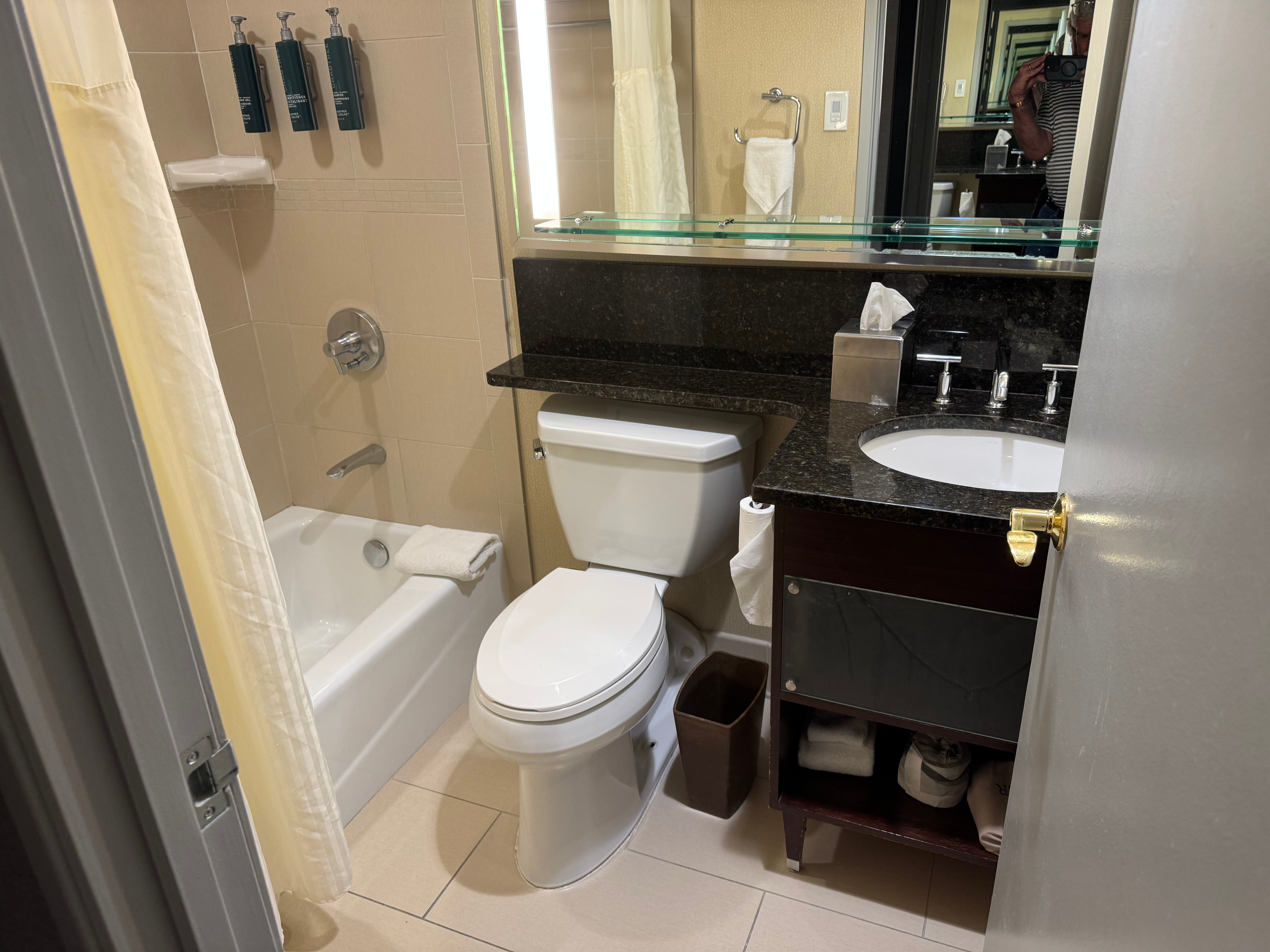 丹佛希尔顿逸林酒店-浴室