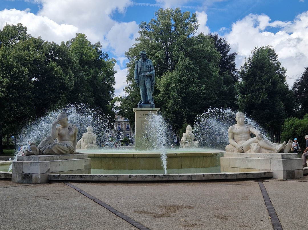 Parc du Champs de Mars-科尔马必去景点