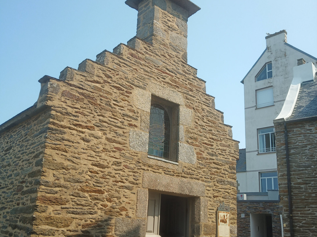 Chapelle Dom Michel-勒孔凯必去景点