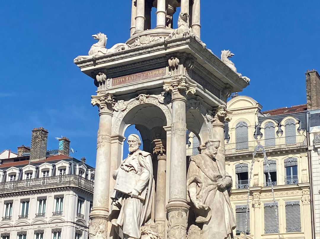 La Place des Jacobins-里昂必去景点