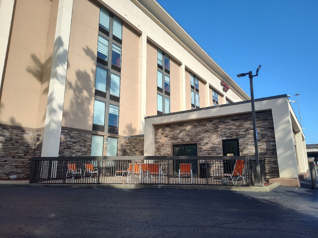 Hampton Inn Charleston-downtown (civic Center)主图