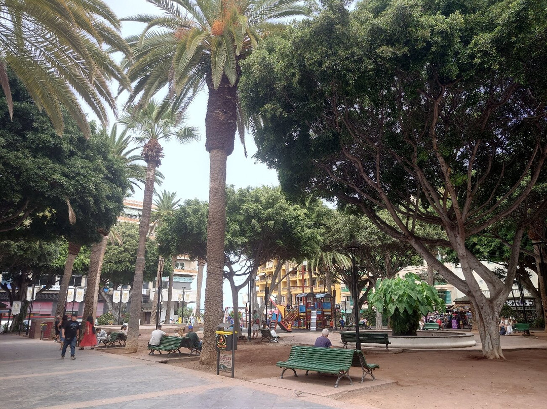 Plaza Charco-德拉克鲁兹索尔港必去景点