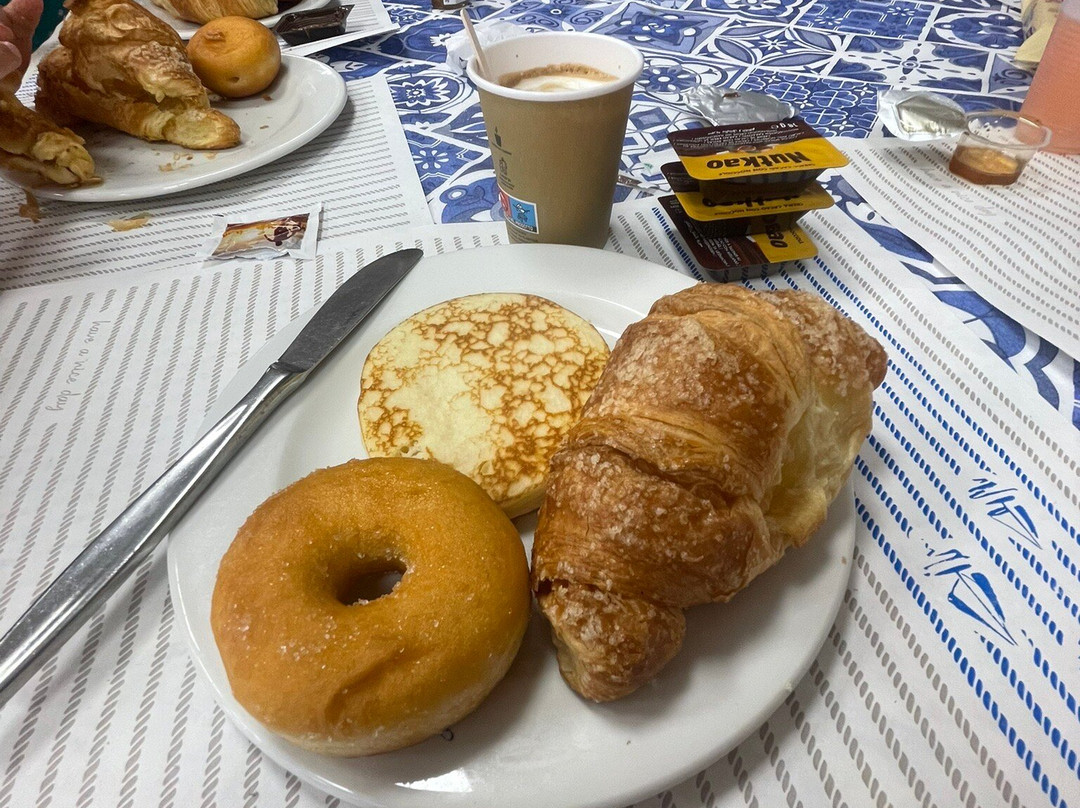 Aloha Park Hotel主图