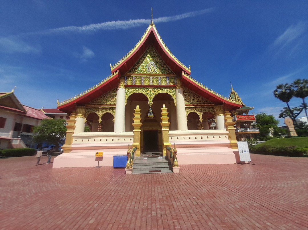 Wat Ong Teu-万象必去景点
