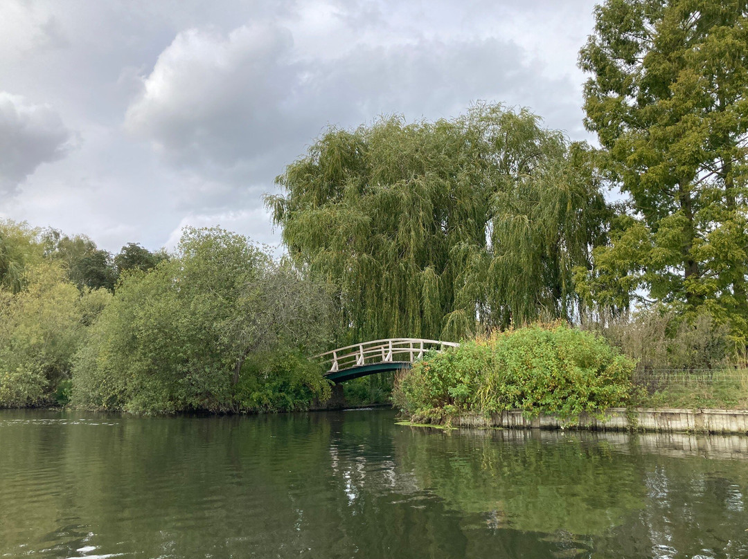 Boating at Cliveden-塔普洛必去景点