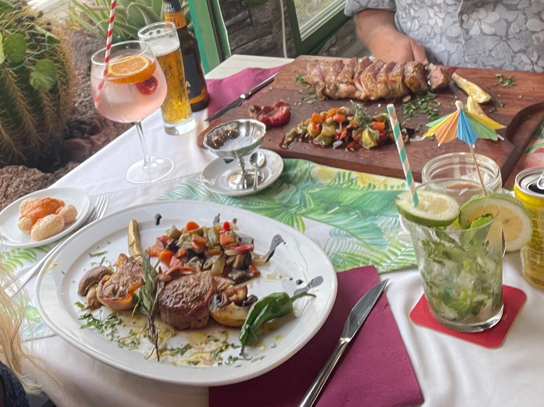 Los Veleros Restaurant