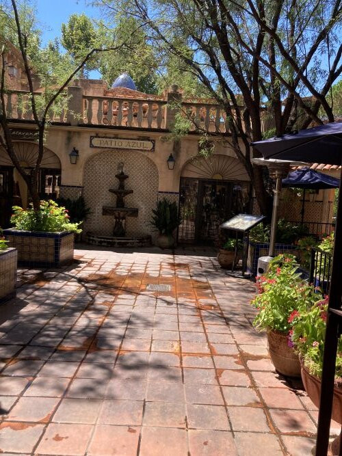 Tlaquepaque Arts & Shopping Village-塞多纳必去景点